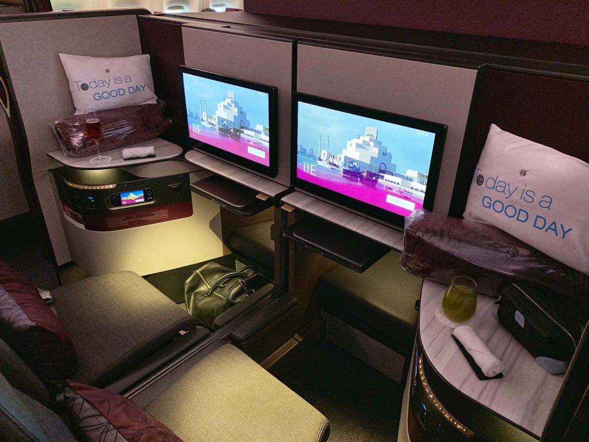 Qatar, QSuites, 11F & 11E, Boeing 777